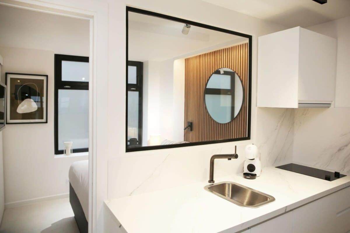 Logement Ideal En Famille - Porte Du Marais - 6P - Flat-Guest Paris Ngoại thất bức ảnh