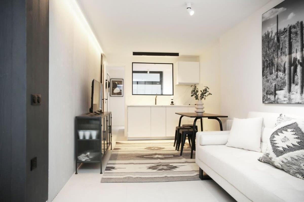 Logement Ideal En Famille - Porte Du Marais - 6P - Flat-Guest Paris Ngoại thất bức ảnh